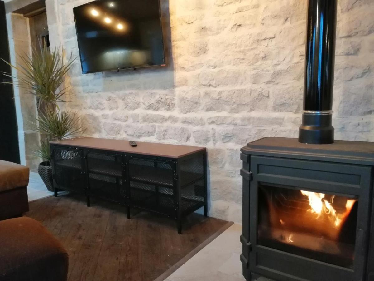 Gite Les Hauts De Morey - Aux Bonnes-Mares Bagian luar foto